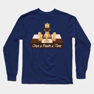 Funny Pawn & Queen Puns | Gift Ideas | Chess Player Long Sleeve T-Shirt